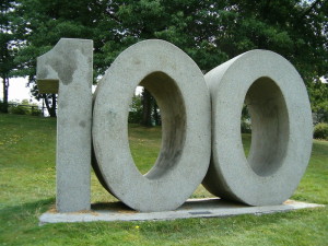 A sculpture of the number of 100